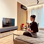 Sunny Apartment *